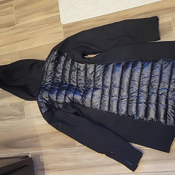 BCBGenerarion Black half Puffer Jacket - Picture 3 of 3